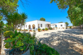 Отель Masseria Terra D'Otranto  Отранто